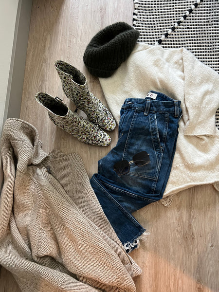 Casual Weekend Style With A Sweater